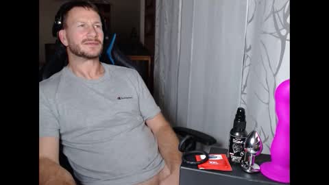 Snapshot of xxmettexx chatting on 15, 11, 2025 xxmettexx online show from 15, 11, 2025