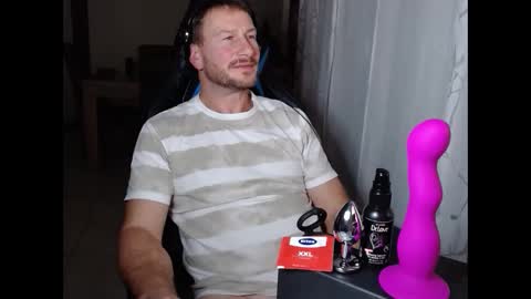 Snapshot of xxmettexx chatting on 13, 12, 2025 xxmettexx online show from 13, 12, 2025