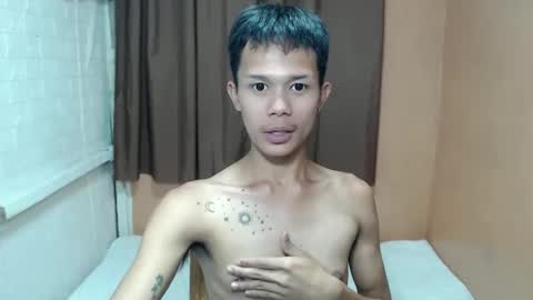 Snapshot of xxronnie chatting on 6, 4, 2026 xxronnie online show from 6, 4, 2026