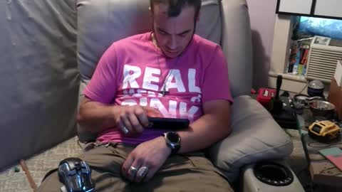 xxScubaStevexx online show from 8, 10, 2025