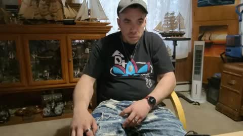 xxScubaStevexx online show from 13, 4, 2026