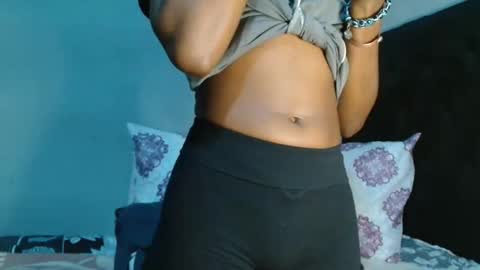 Snapshot of xxsexytalia28 chatting on 3, 3, 2026 xxsexytalia28 online show from 3, 3, 2026