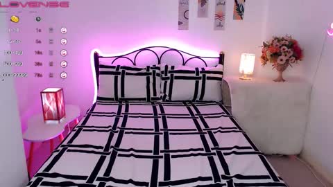 Snapshot of xxslutty_paula69 chatting on 28, 12, 2024 Pau Madrigal online show from 28, 12, 2024