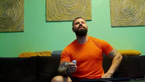 Xtream Leonard online show from 25, 11, 2025