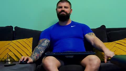 Xtream Leonard online show from 1, 12, 2025