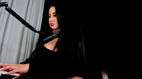 Snapshot of xxx_madamme chatting on 14, 5, 2026 Mistress Scarlet Igmiss scarlet978 online show from 14, 5, 2026