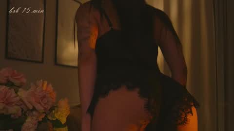 Snapshot of xxx_sunset chatting on 5, 10, 2025 Molly online show from 5, 10, 2025