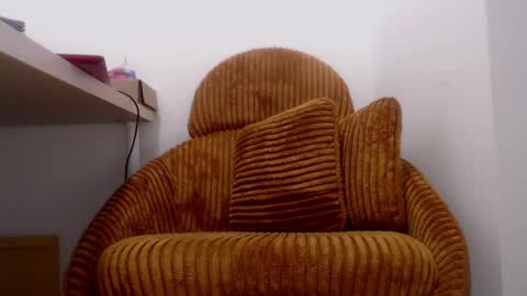 Lola online show from 18, 2, 2025