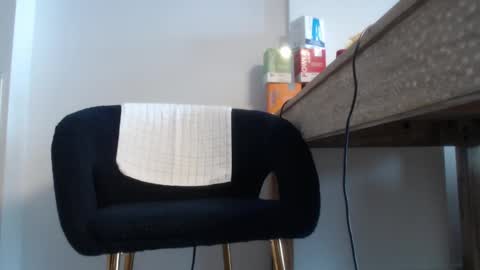 Lola online show from 5, 3, 2025