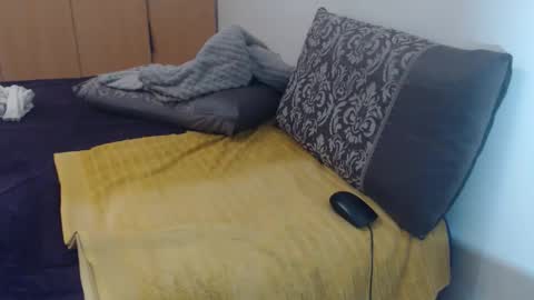 Snapshot of xxxbustybabe27x chatting on 21, 10, 2025 Ayanda online show from 21, 10, 2025