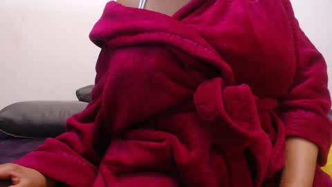 Snapshot of xxxbustybabe27x chatting on 28, 11, 2025 Ayanda online show from 28, 11, 2025