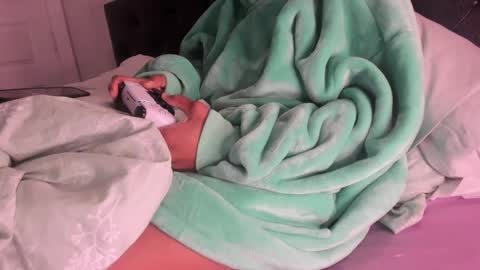 Danielle online show from 4, 3, 2025