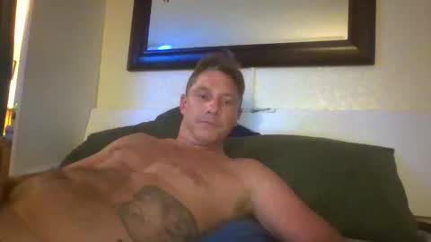 Snapshot of xxxelentdick chatting on 7, 3, 2026 deeeeznutz online show from 7, 3, 2026