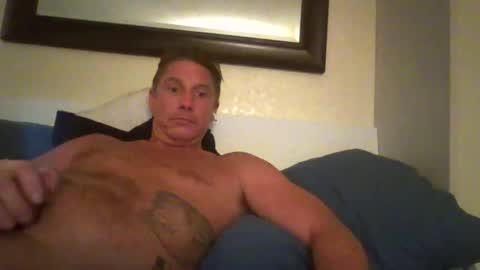 Snapshot of xxxelentdick chatting on 13, 4, 2026 deeeeznutz online show from 13, 4, 2026