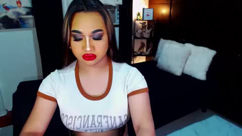 Snapshot of xxxgiganticoliviacummerxxx chatting on 2, 12, 2024 OLIVIA online show from 2, 12, 2024