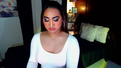 Snapshot of xxxgiganticoliviacummerxxx chatting on 11, 12, 2024 OLIVIA online show from 11, 12, 2024