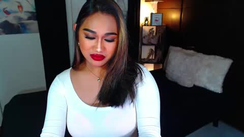 Snapshot of xxxgiganticoliviacummerxxx chatting on 15, 12, 2024 OLIVIA online show from 15, 12, 2024