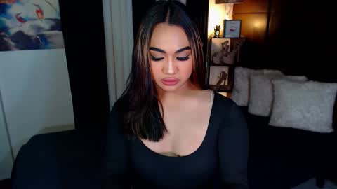 Snapshot of xxxgiganticoliviacummerxxx chatting on 22, 12, 2024 OLIVIA online show from 22, 12, 2024