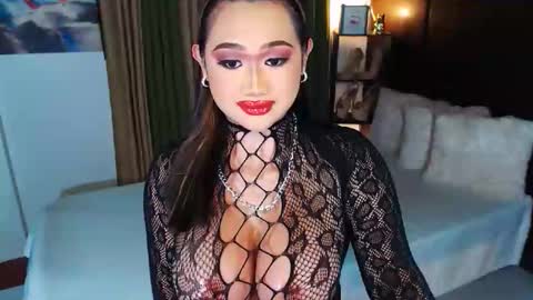 Snapshot of xxxgiganticoliviacummerxxx chatting on 12, 2, 2025 OLIVIA online show from 12, 2, 2025