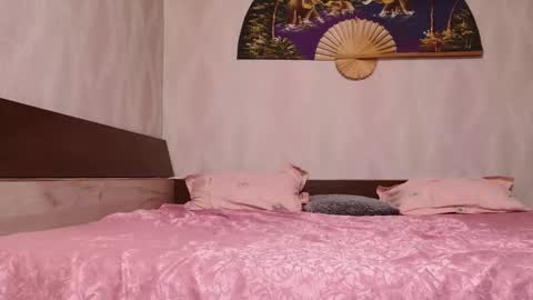 Snapshot of xxxkinkycpl chatting on 18, 10, 2025 isa and gonzo online show from 18, 10, 2025