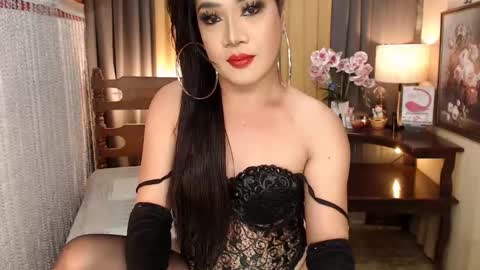 Snapshot of xxxmiss_cathyxxx chatting on 27, 1, 2025 QUEENCY online show from 27, 1, 2025