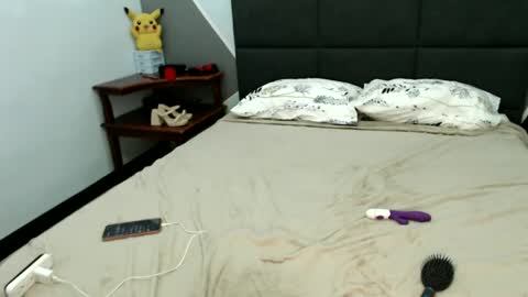 xxxur_wild_asianxxx online show from 4, 3, 2025