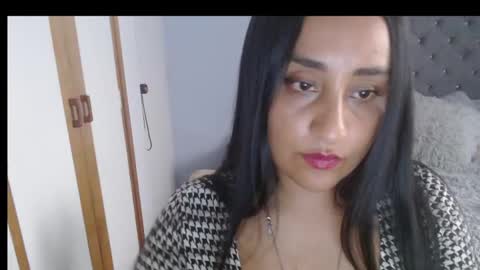 Lunhaa   online show from 17, 2, 2025