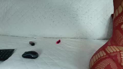 Lil Luna online show from 30, 6, 2026
