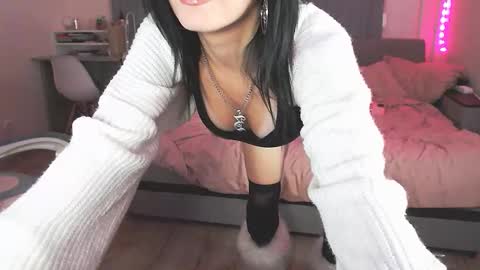 Snapshot of yamilean chatting on 12, 9, 2025 Yami online show from 12, 9, 2025