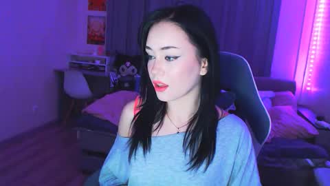 Snapshot of yamilean chatting on 19, 11, 2025 Yami online show from 19, 11, 2025