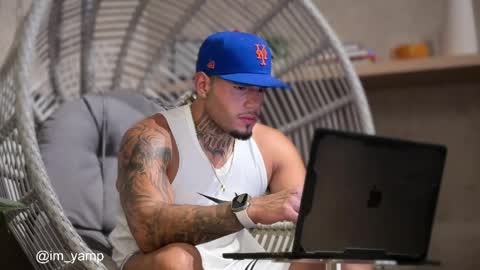 yamp sambrano online show from 24, 4, 2026