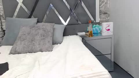 Snapshot of yanetrose chatting on 15, 11, 2025 yanetrose online show from 15, 11, 2025