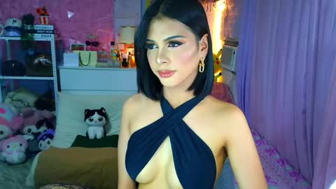 YANG AUDREY LONE online show from 29, 4, 2026