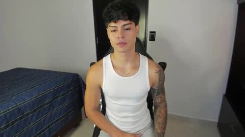 Snapshot of yanpaul83 chatting on 19, 11, 2025 yanpaul83 online show from 19, 11, 2025