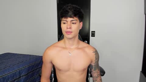 Snapshot of yanpaul83 chatting on 21, 11, 2025 yanpaul83 online show from 21, 11, 2025