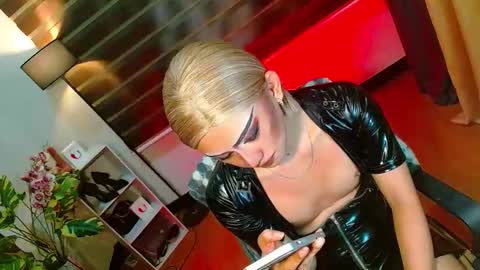 miss yasii online show from 13, 2, 2026