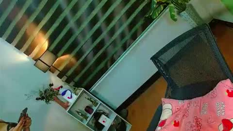 miss yasii online show from 20, 4, 2026