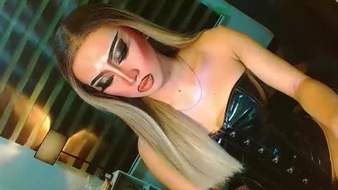 miss yasii online show from 11, 6, 2026