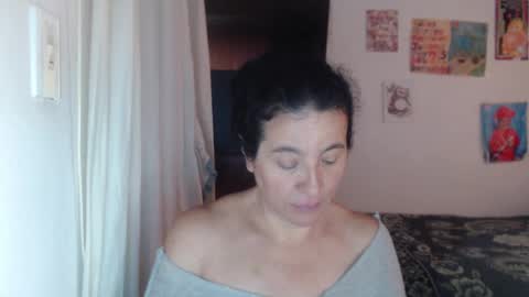 yasmin_love85 online show from 20, 2, 2025