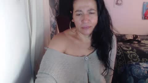 yasmin_love85 online show from 7, 3, 2025