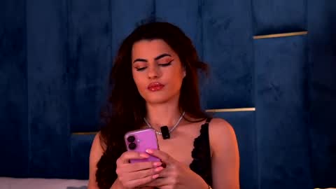 Yasmina  online show from 27, 4, 2026