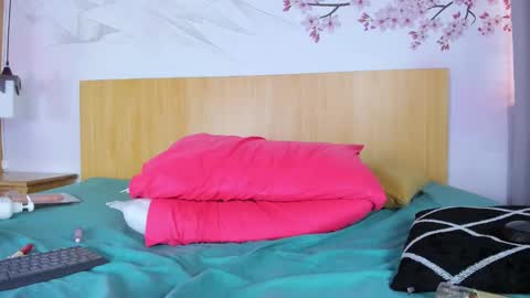 Snapshot of yasminn_scott chatting on 28, 1, 2025 Yasminn Scott online show from 28, 1, 2025