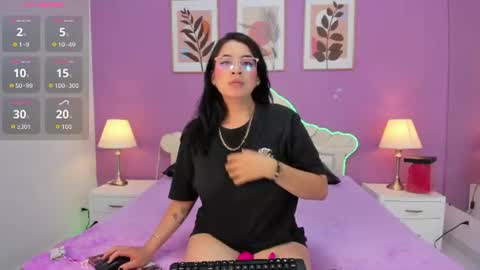 Yaya  online show from 15, 6, 2026