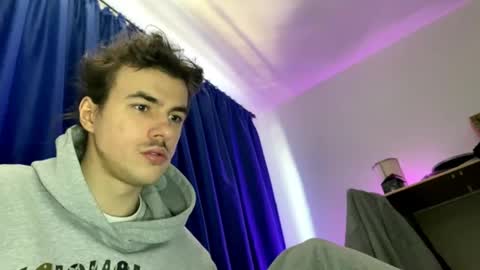 yayay333 online show from 25, 4, 2026