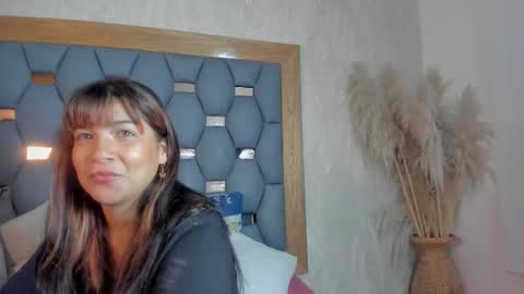 yayi derek  online show from 14, 10, 2025