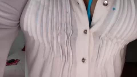 Snapshot of yayita_mature chatting on 9, 10, 2025 yayita online show from 9, 10, 2025