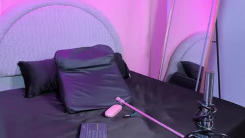 yeika_foxy online show from 24, 4, 2026