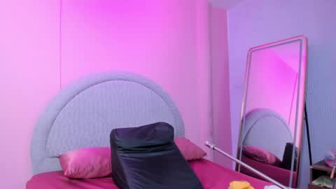 yeika_foxy online show from 26, 4, 2026