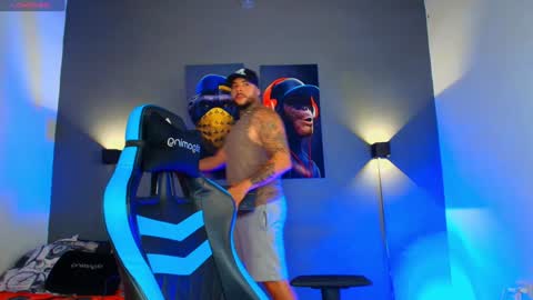 yeikoe1 online show from 14, 1, 2025