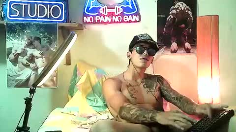 Snapshot of yeisoncastellanos1999 chatting on 6, 11, 2025 yeisoncastellanos1999 online show from 6, 11, 2025